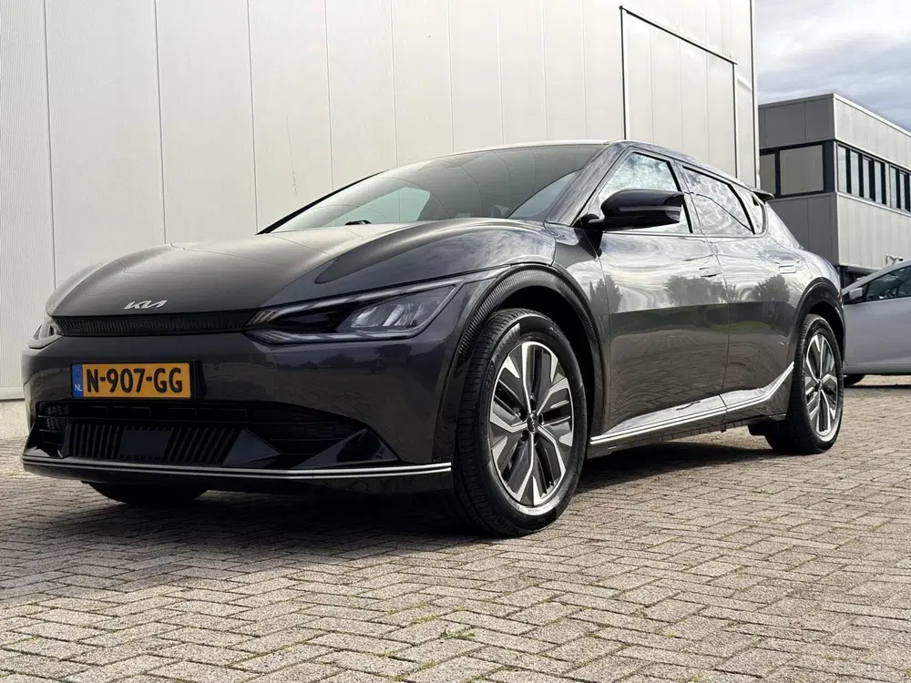 Kia EV6 Plus 77.4 kWh 1e eig uit 2021, foto 8