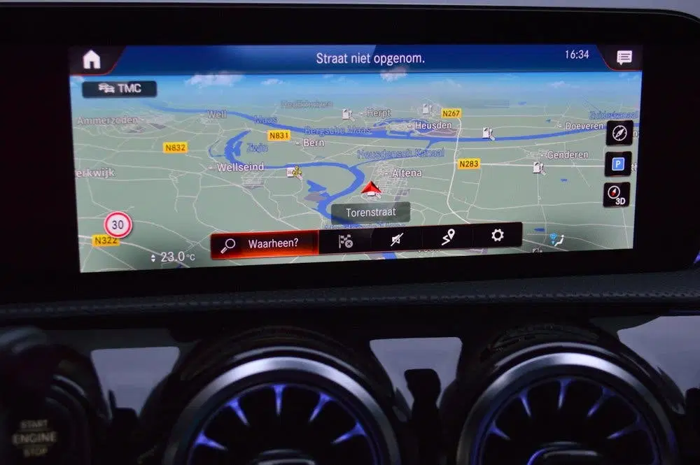 Mercedes-Benz A-Klasse 250 e AMG Led Panorama Distronic Keyl uit 2021, foto 12