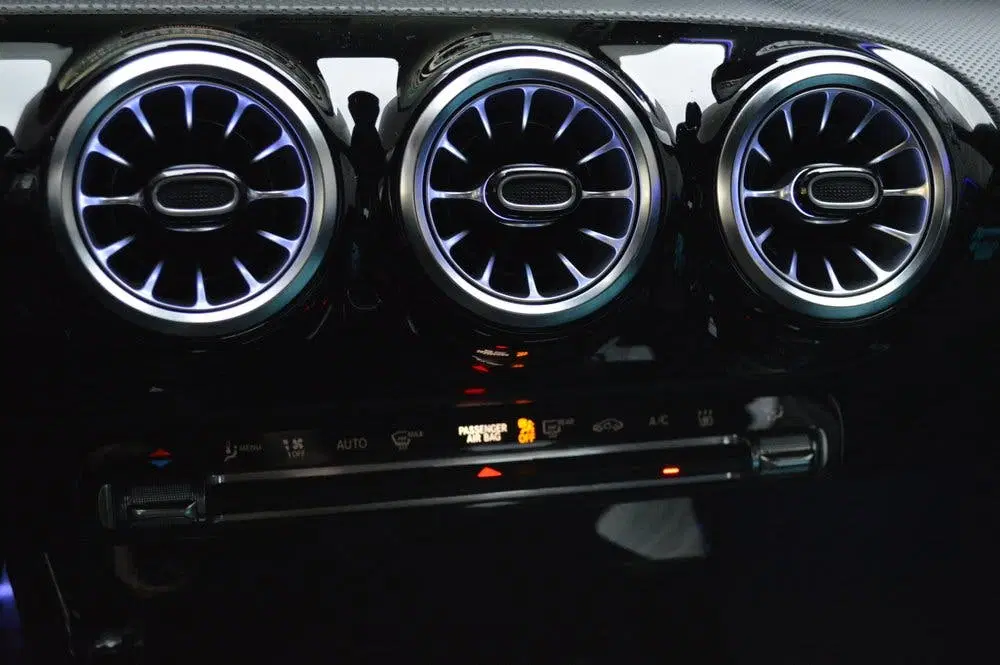Mercedes-Benz A-Klasse 250 e AMG Led Panorama Distronic Keyl uit 2021, foto 14