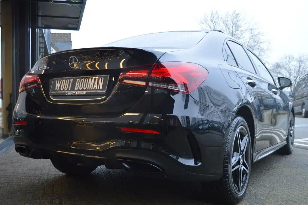 Mercedes-Benz A-Klasse 250 e AMG Led Panorama Distronic Keyl uit 2021, foto 5