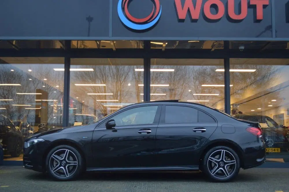 Mercedes-Benz A-Klasse 250 e AMG Led Panorama Distronic Keyl uit 2021, foto 7