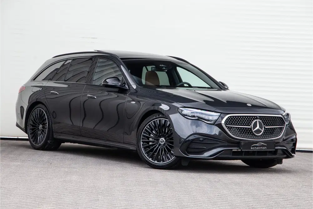 Mercedes-Benz E-Klasse 300 e AMG Premium uit 2025, foto 8