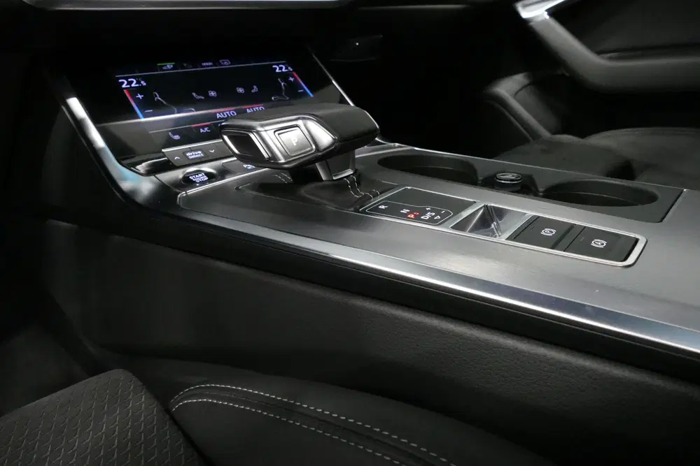 Audi A6 55 TFSI e quattro S Competition uit 2022, foto 8