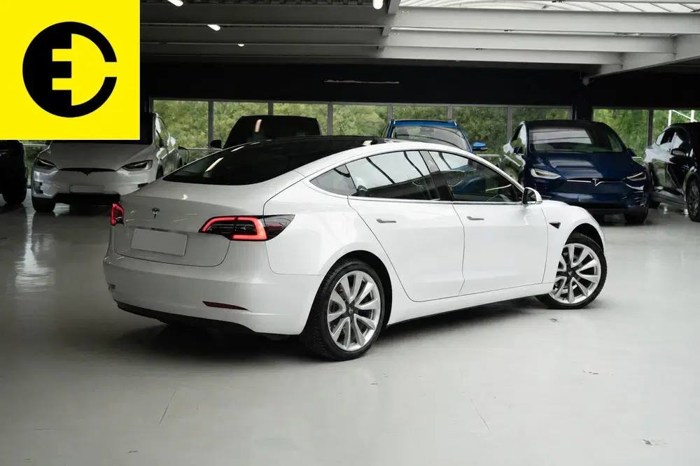 Tesla Model 3 Long Range AWD 75 kWh uit 2019, foto 5