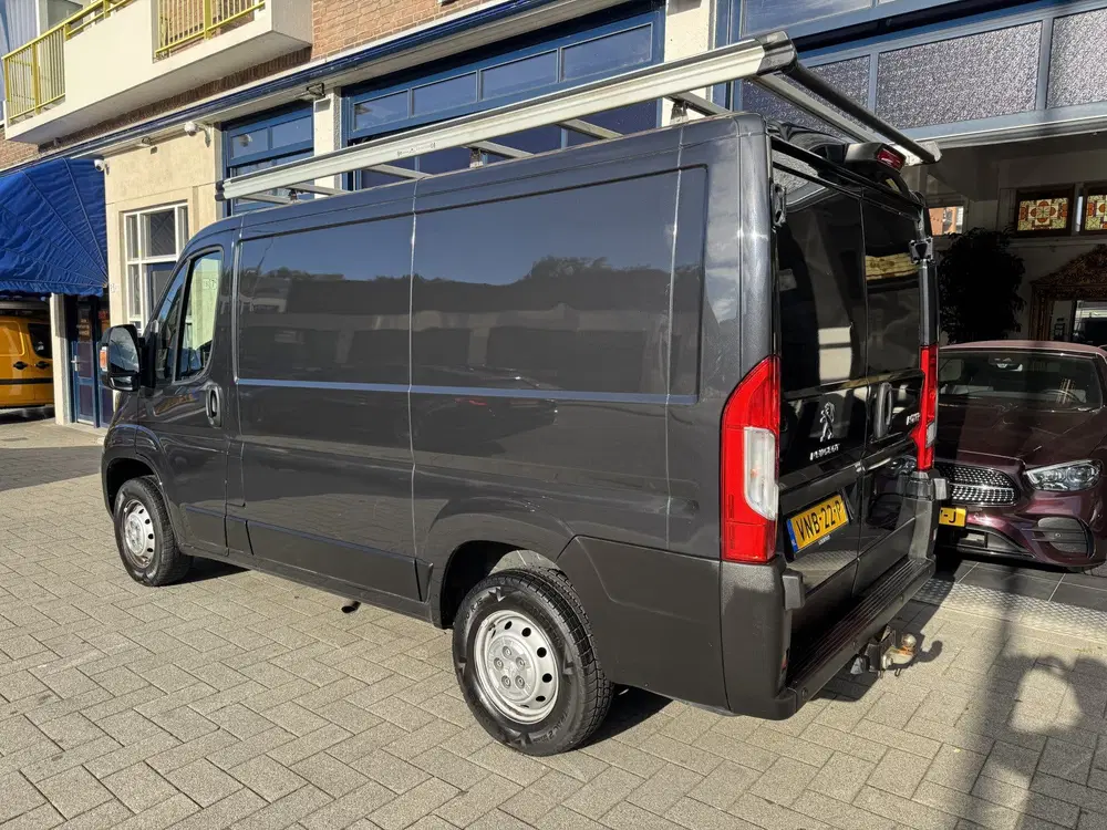 Peugeot Boxer 330 2.2 BlueHDi 120 L1H1 Premium 1 EIGENAA uit 2021, foto 4