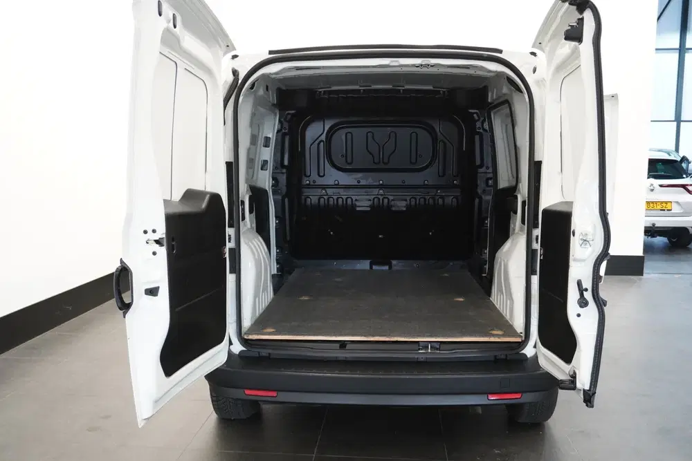 Fiat Doblo Doblò Cargo 1.3 MJ EURO 6 uit 2021, foto 10