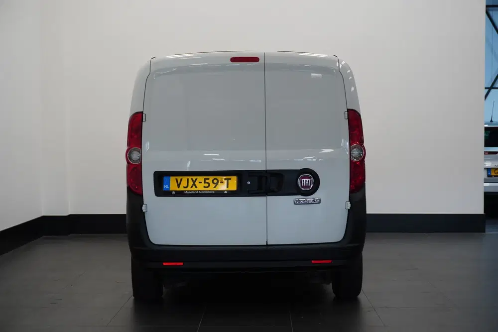 Fiat Doblo Doblò Cargo 1.3 MJ EURO 6 uit 2021, foto 9
