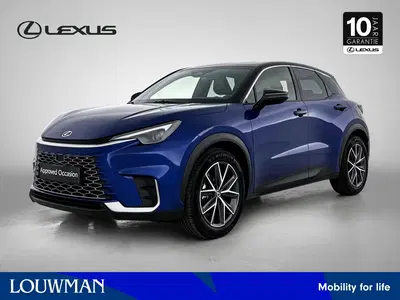 Lexus LBX Emotion 2WD uit 2024
