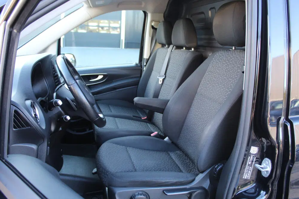 Mercedes-Benz Vito 114 CDI Lang L2 Automaat uit 2020, foto 3