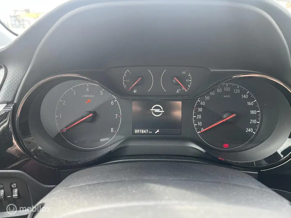Opel Corsa 1.2 Edition uit 2021, foto 9