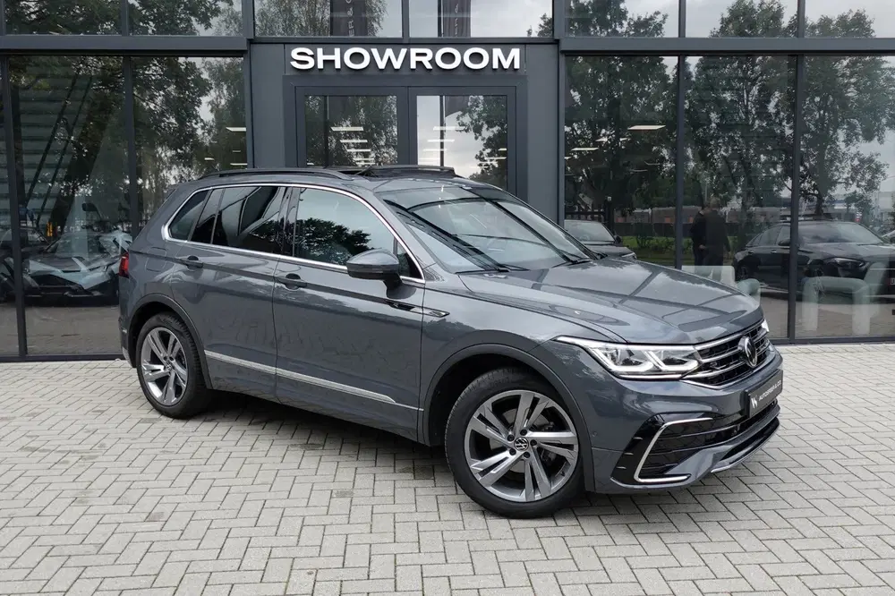 Volkswagen Tiguan 1.5 TSI R-Line PANO IQ.LIGHT ACC VOL uit 2022, foto 3