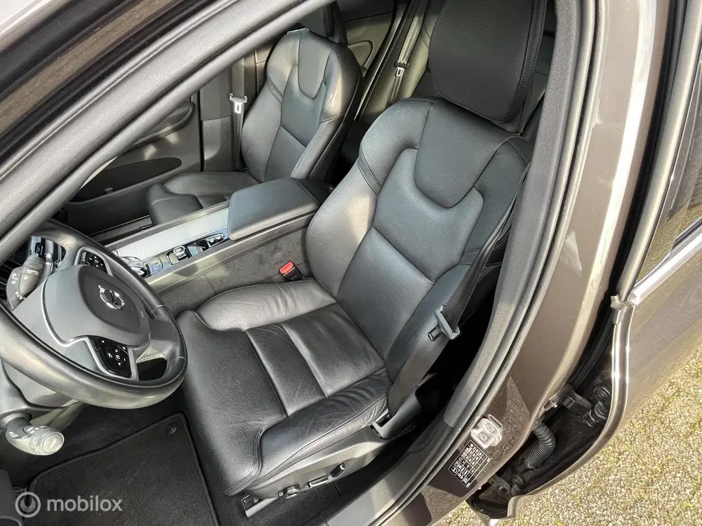Volvo XC60 2.0 T6 PHEV AWD Inscription Exclusive uit 2022, foto 9
