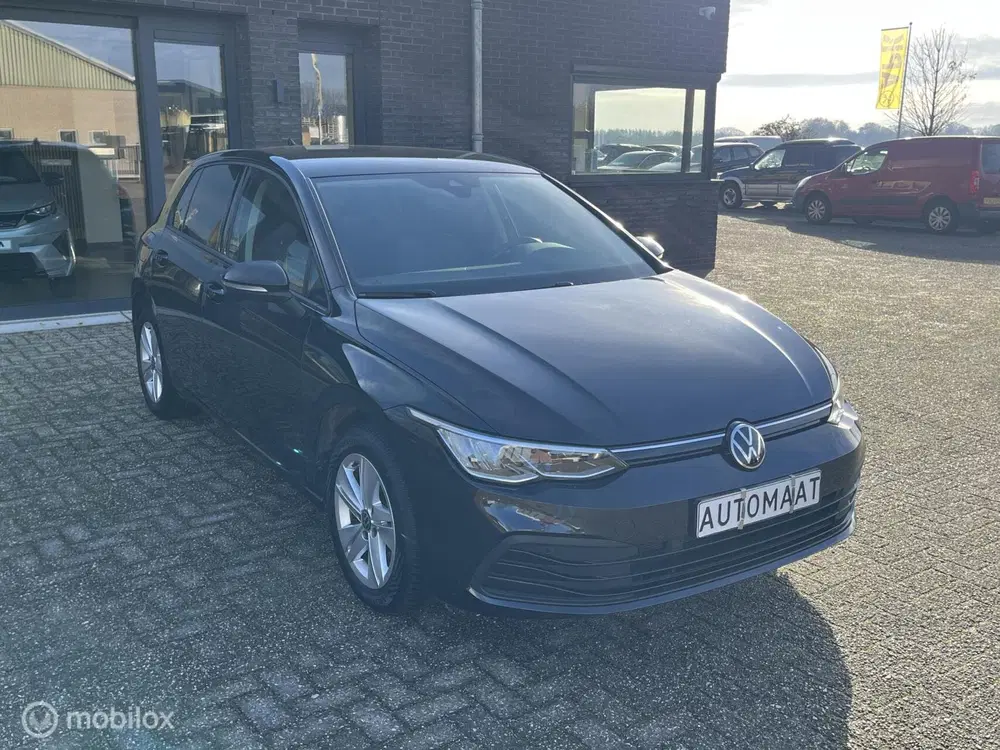 Volkswagen Golf 1.5 eTSI Life Business uit 2022, foto 6