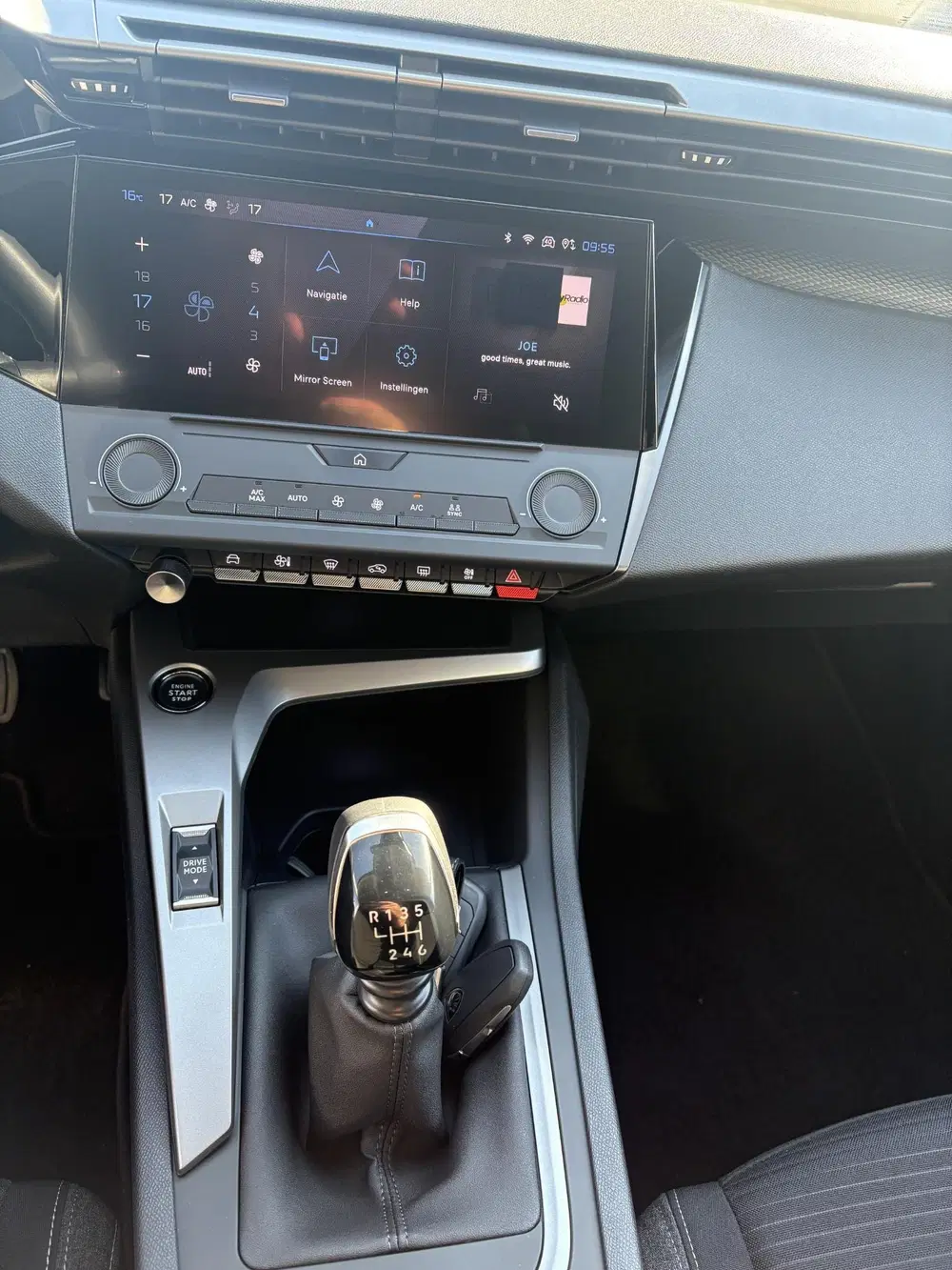 Peugeot 308 1.2 PureTech Active Pack Business Airco uit 2022, foto 15