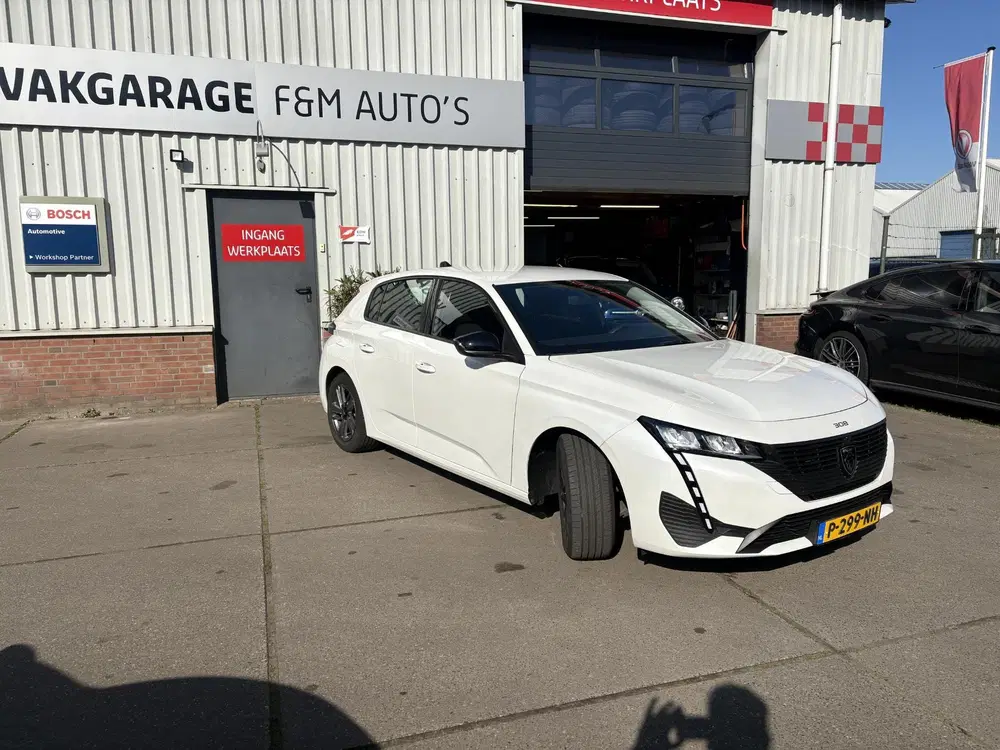 Peugeot 308 1.2 PureTech Active Pack Business Airco uit 2022, foto 3