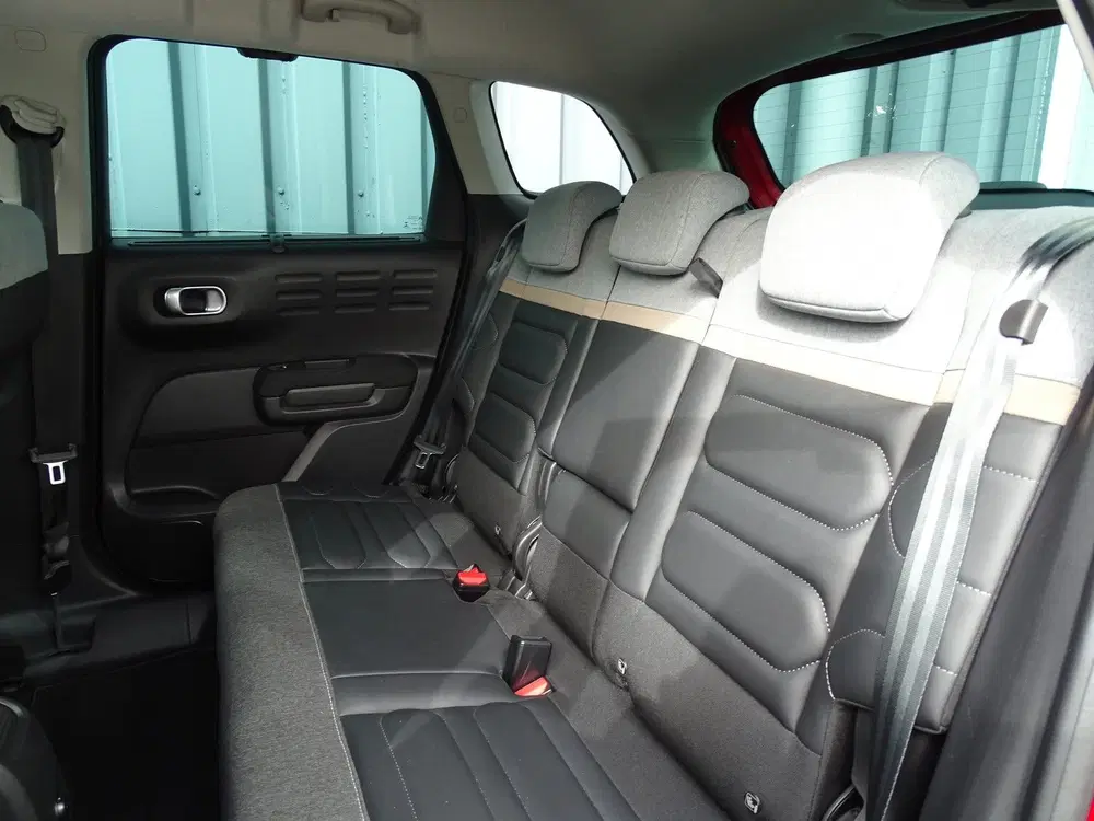 Citroën C3 Aircross 1.2 PureTech Shine Automaat uit 2021, foto 7