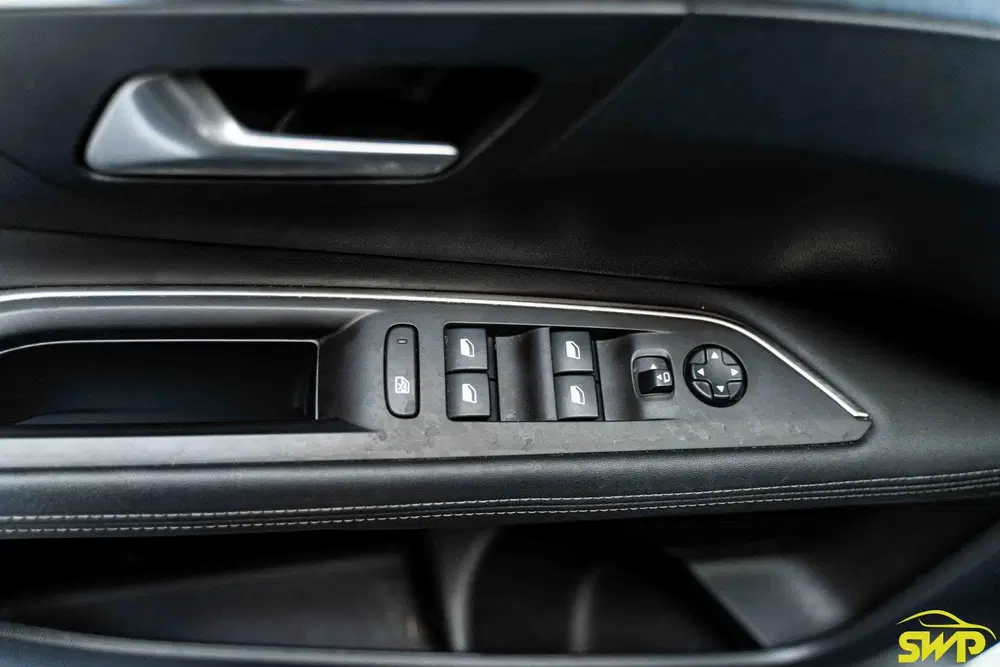 Peugeot 3008 1.2 PureTech Allure uit 2019, foto 10
