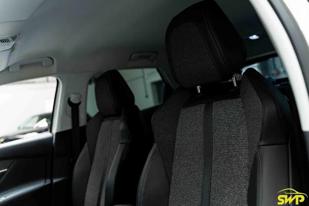 Peugeot 3008 1.2 PureTech Allure uit 2019, foto 11