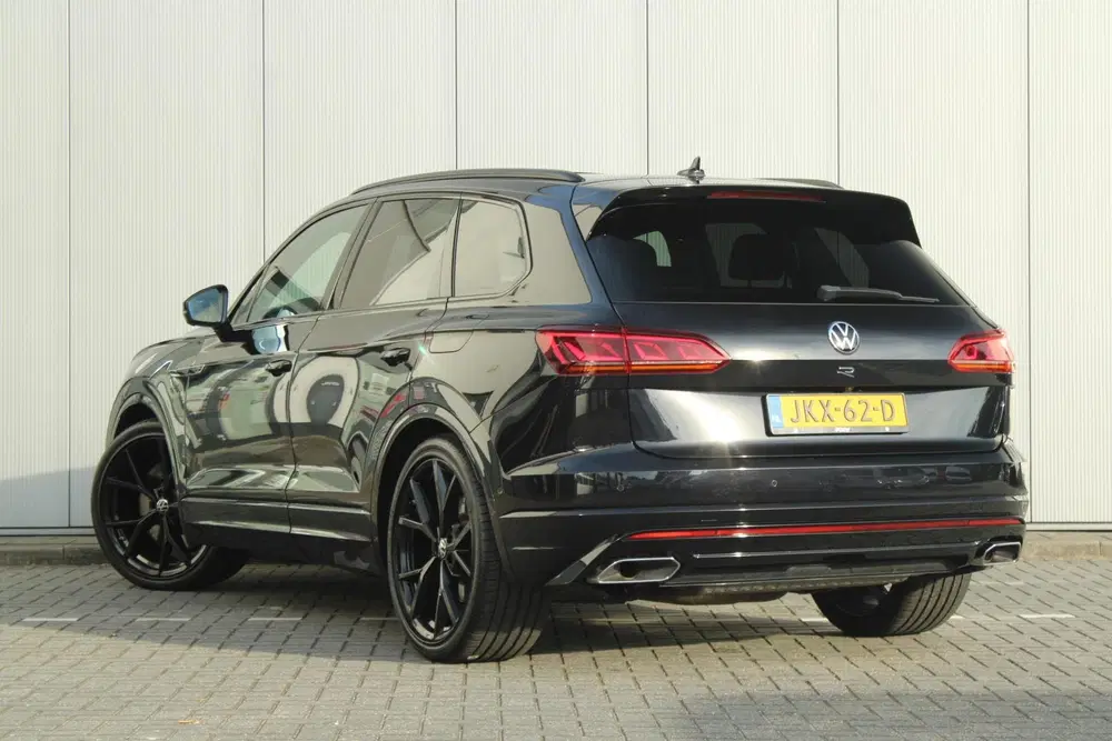 Volkswagen Touareg R 3.0 TSI eHybrid 462pk 4MOTION uit 2021, foto 14