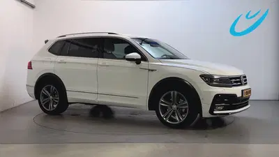 Volkswagen Tiguan Allspace 1.5 TSI 150pk DSG Highline Busine uit 2021