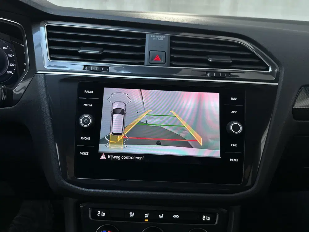 Volkswagen Tiguan Allspace 1.5 TSI 150pk DSG Highline Busine uit 2021, foto 13