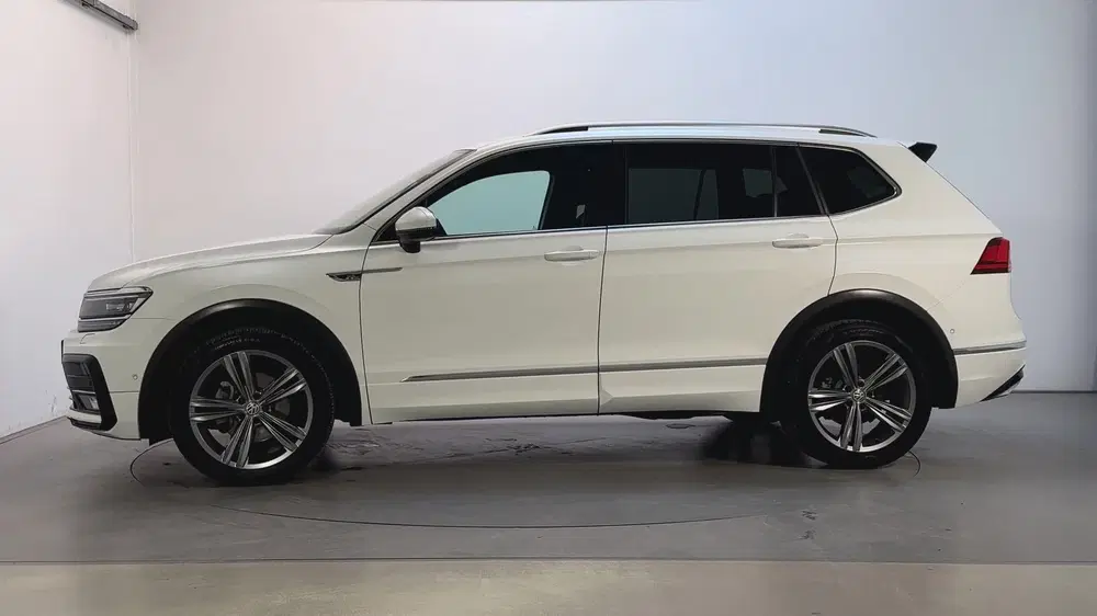 Volkswagen Tiguan Allspace 1.5 TSI 150pk DSG Highline Busine uit 2021, foto 14
