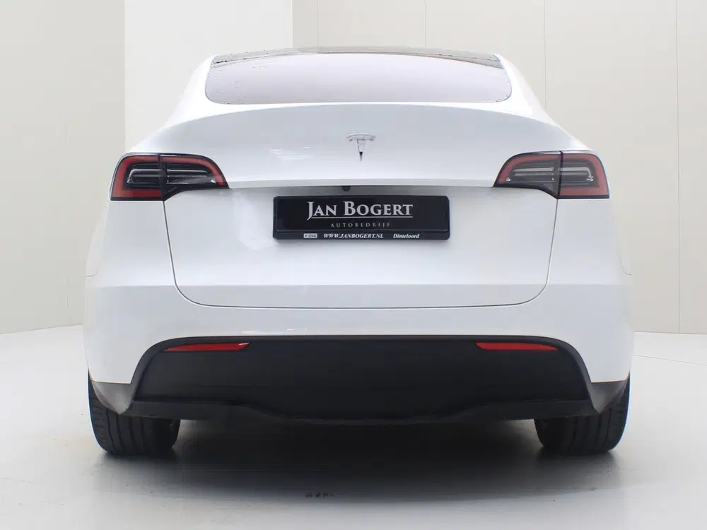 Tesla Model Y Long Range RWD 75kWh 299pk 95% SoH [ AMD R uit 2024, foto 6