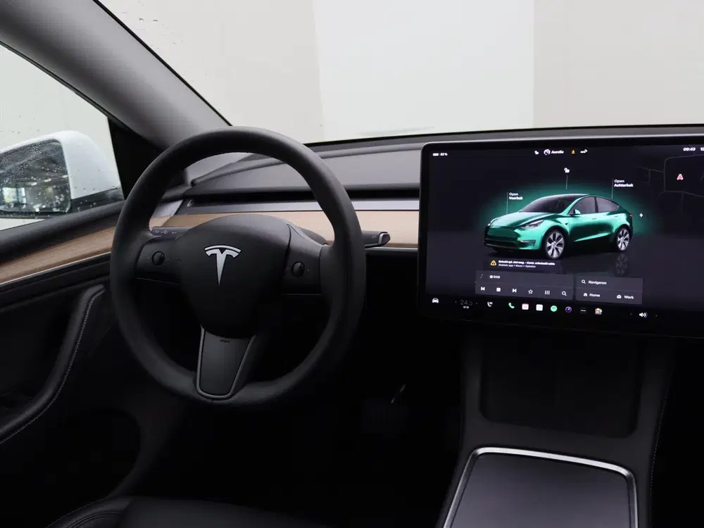 Tesla Model Y Long Range RWD 75kWh 299pk 95% SoH [ AMD R uit 2024, foto 8