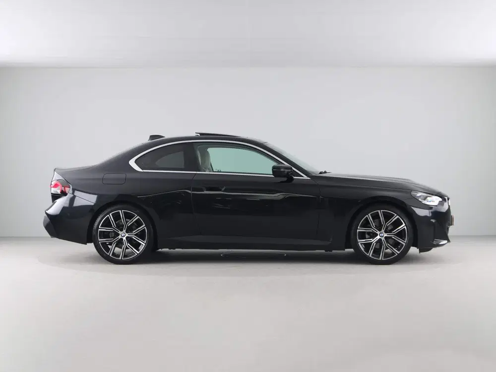 BMW 2-serie 220i Coupé High Executive (bj 2022 uit 2022, foto 7