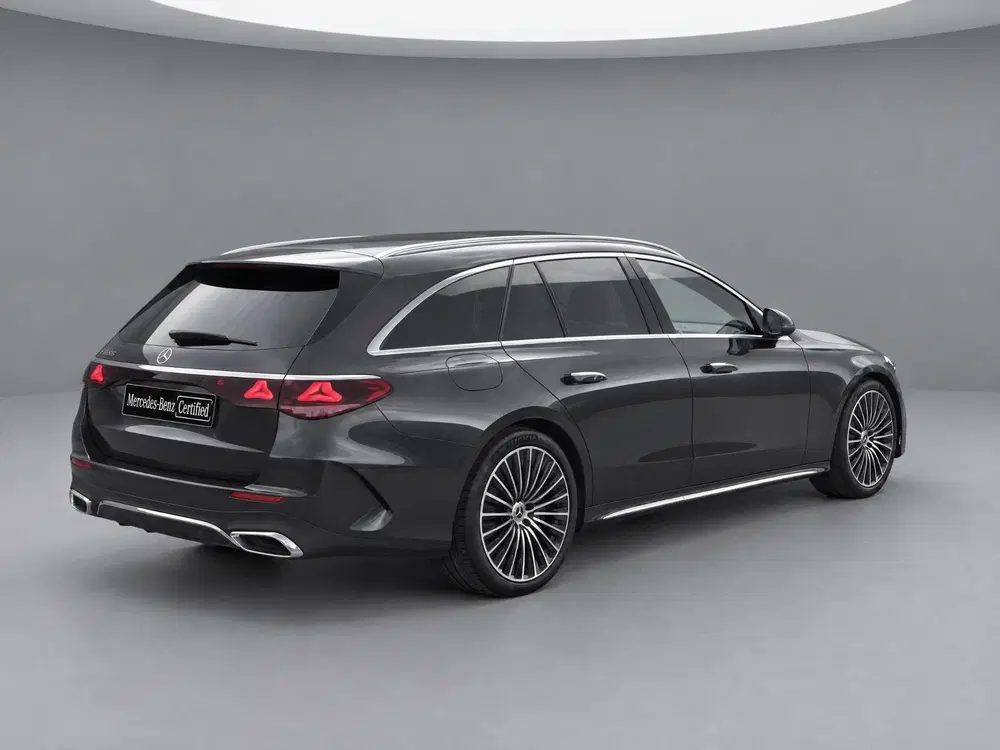 Mercedes-Benz E-Klasse 300 e Sport Edition uit 2026, foto 2