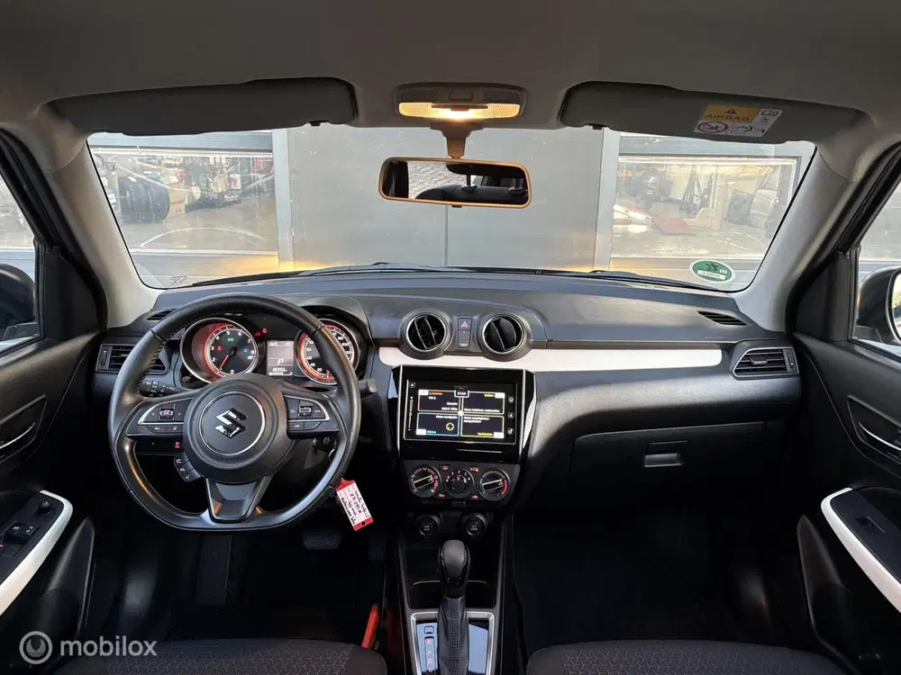 Suzuki Swift 1.2 Select Automaat uit 2019, foto 10