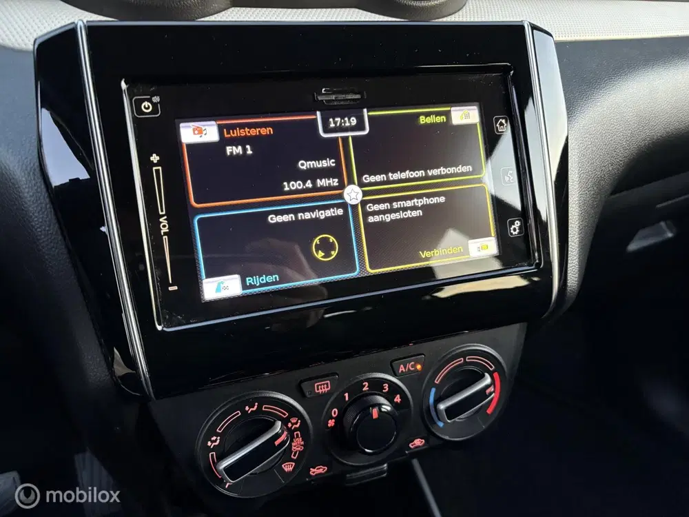 Suzuki Swift 1.2 Select Automaat uit 2019, foto 12