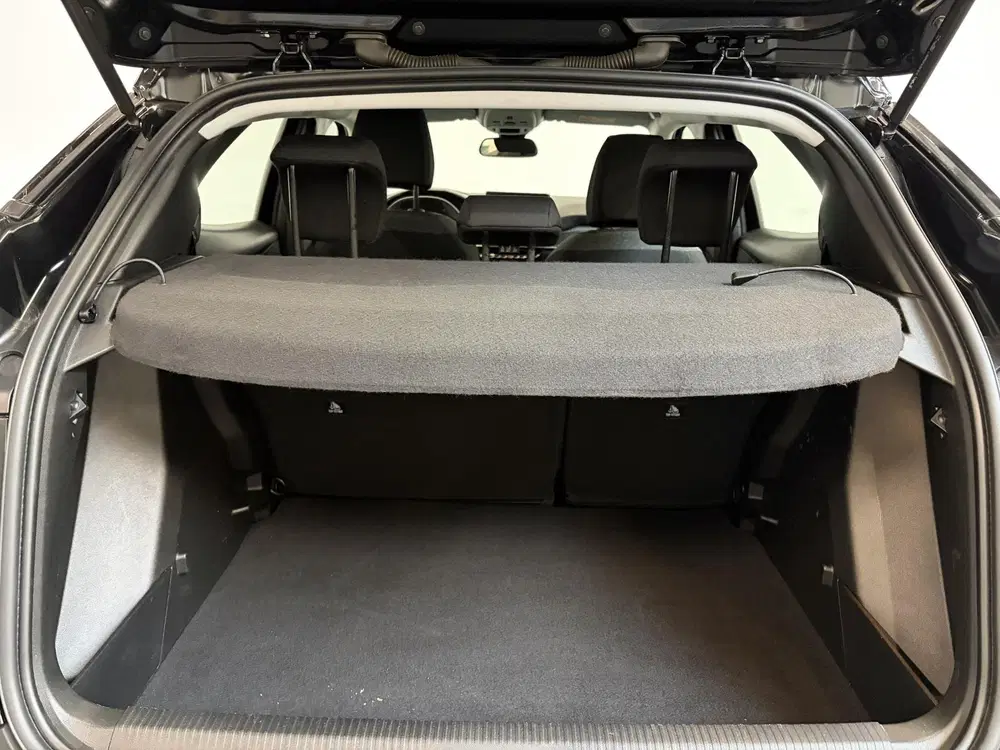 Peugeot 2008 1.2 PureTech 101pk Active Pack Navigatie A uit 2022, foto 10