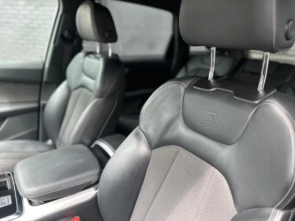 Audi Q7 55 TFSI e Quattro Competition uit 2021, foto 5