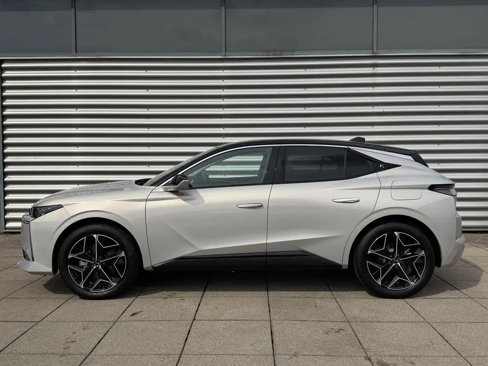 DS Automobiles DS 4 DS DS 4 No 1.6 PHEV Pallas Comfort Tech Pa uit 2026, foto 3