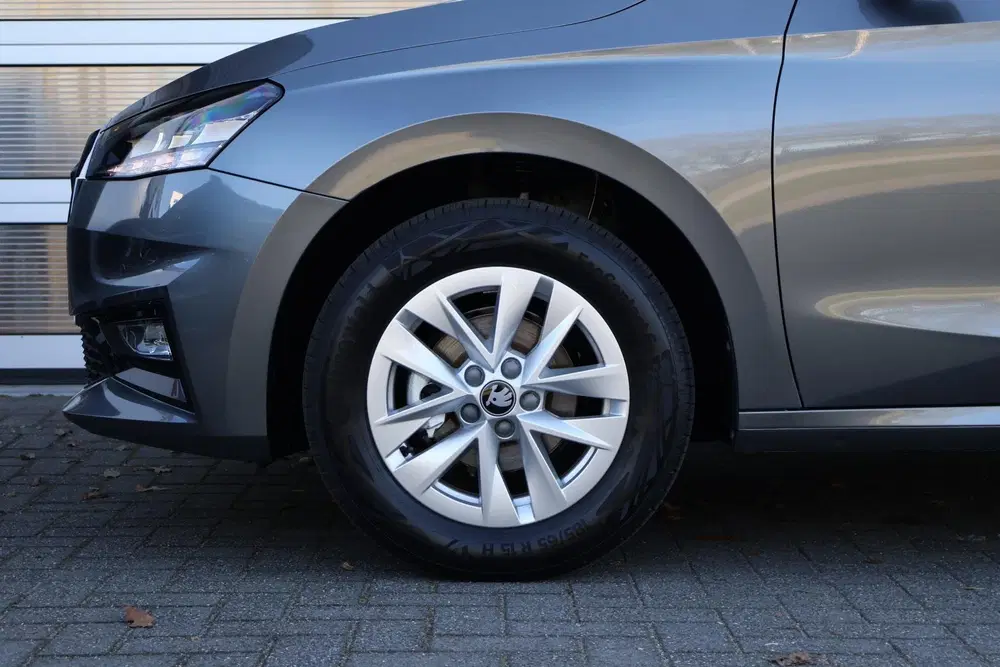 Skoda Fabia 1.0 TSI Business Edition uit 2026, foto 12