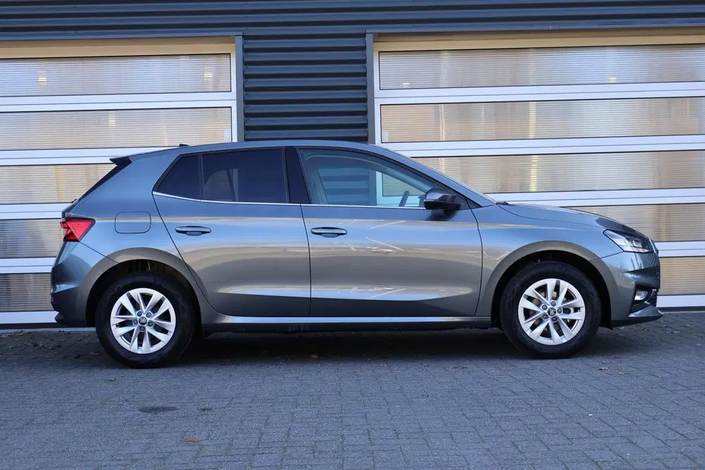 Skoda Fabia 1.0 TSI Business Edition uit 2026, foto 3
