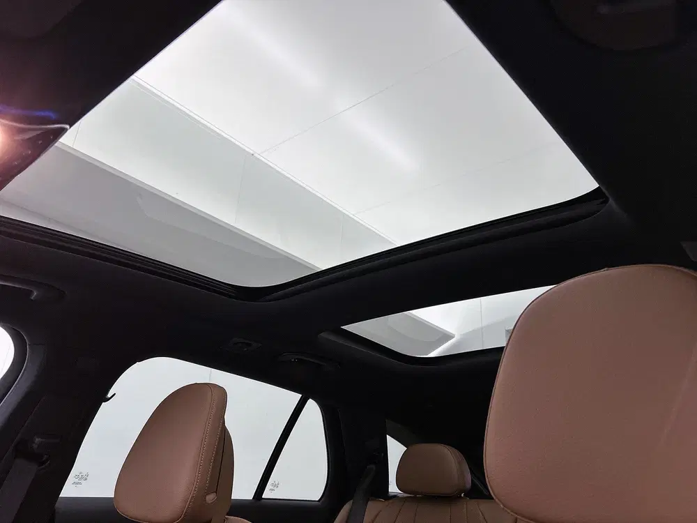 Mercedes-Benz E-Klasse 300 e Business Solution AMG uit 2026, foto 12