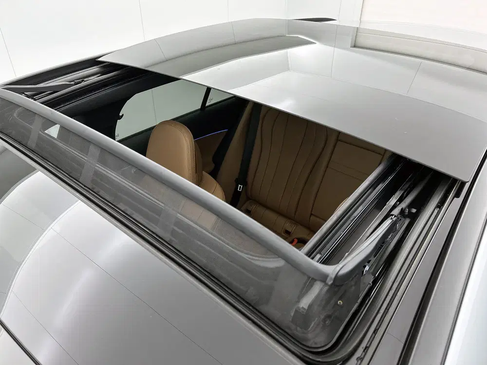 Mercedes-Benz E-Klasse 300 e Business Solution AMG uit 2026, foto 13