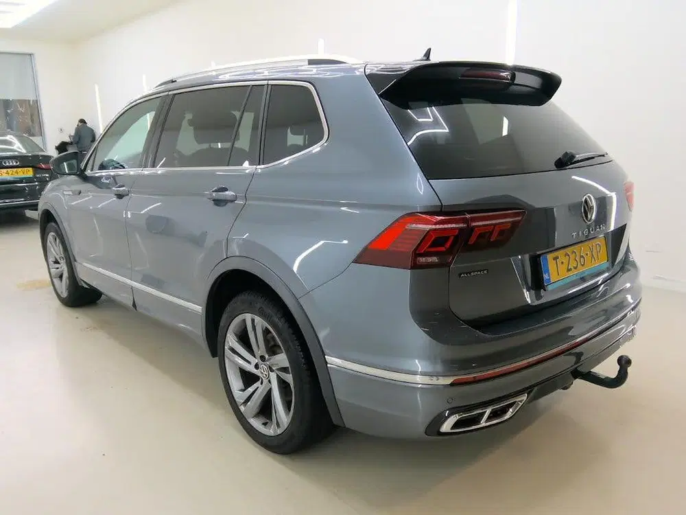 Volkswagen Tiguan Allspace 1.5 TSI 2x R-Line 7-PERS NL-AUTO uit 2023, foto 2