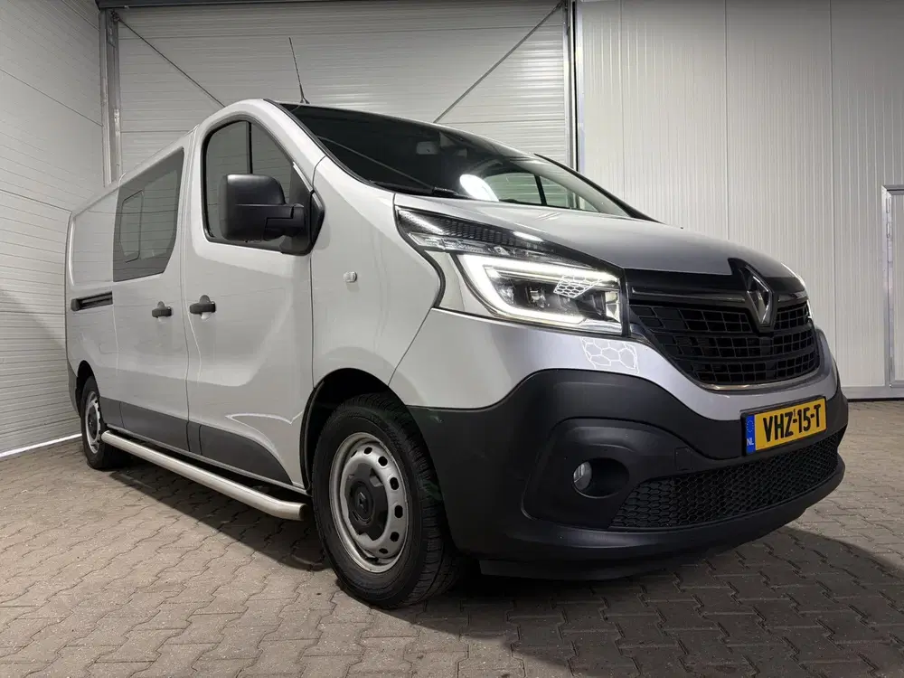 Renault Trafic 2.0 dCi 145 T29 L2H1 DC Comfort uit 2021, foto 5
