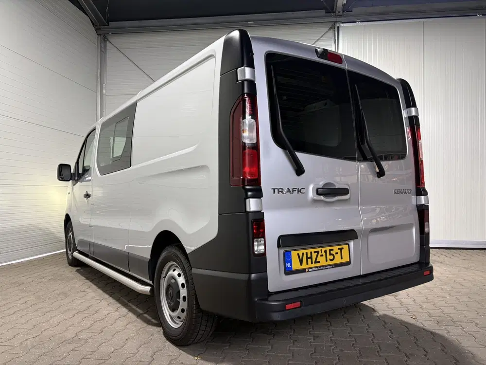 Renault Trafic 2.0 dCi 145 T29 L2H1 DC Comfort uit 2021, foto 7