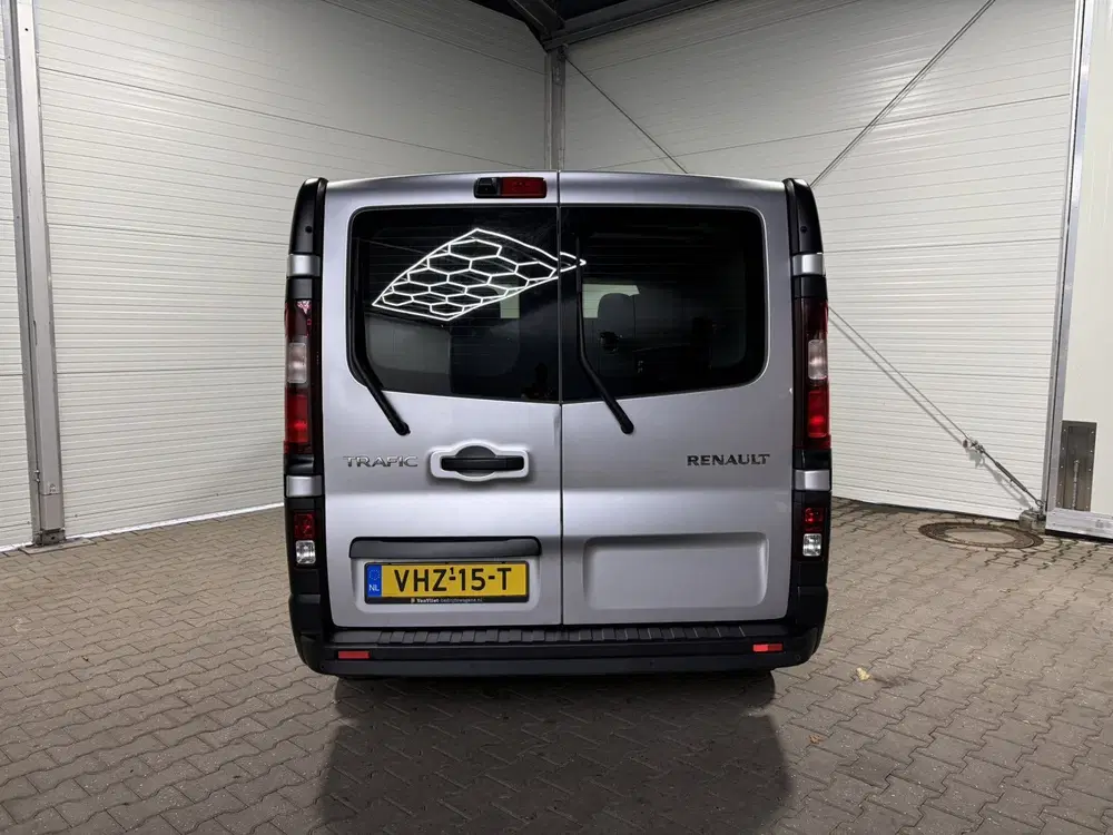 Renault Trafic 2.0 dCi 145 T29 L2H1 DC Comfort uit 2021, foto 8