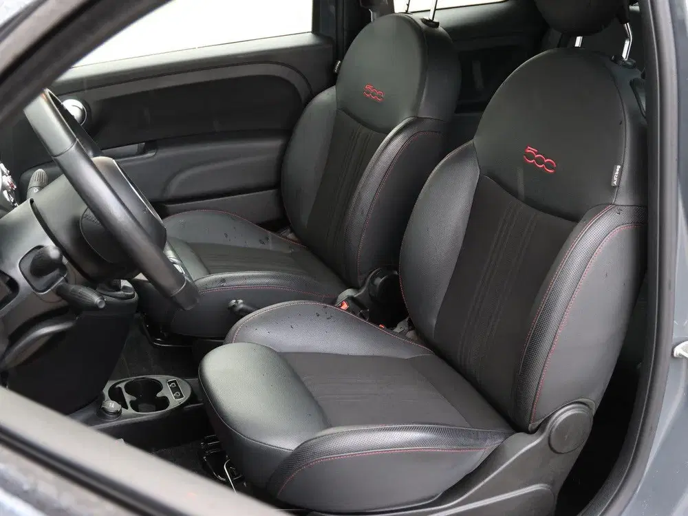 Fiat 500C 1.0 Hybrid Sport Parkeersensoren Achter uit 2022, foto 12