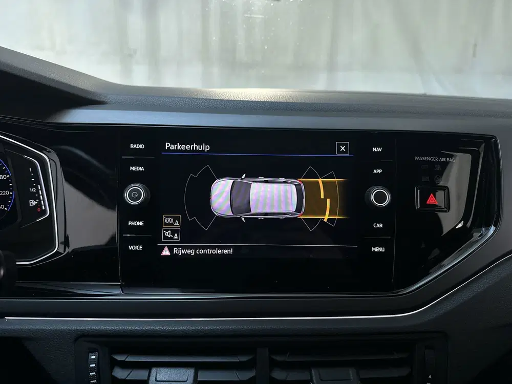 Volkswagen Polo 1.0 TSI R-Line Navigatie Parkeersensoren A uit 2022, foto 11