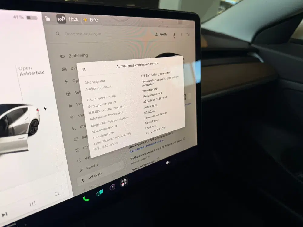 Tesla Model 3 uit 2021, foto 10