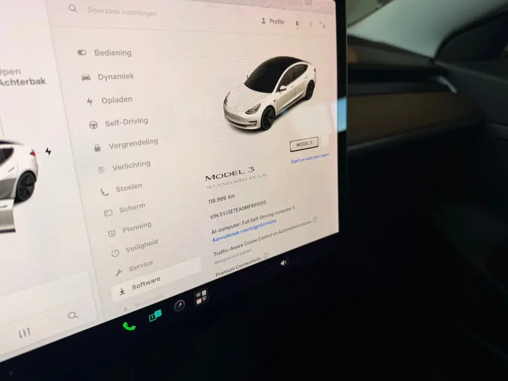Tesla Model 3 uit 2021, foto 9