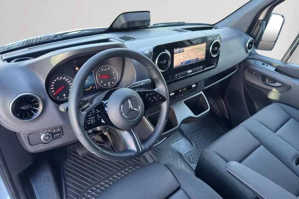 Mercedes-Benz Sprinter 317 L2H2 uit 2024, foto 12