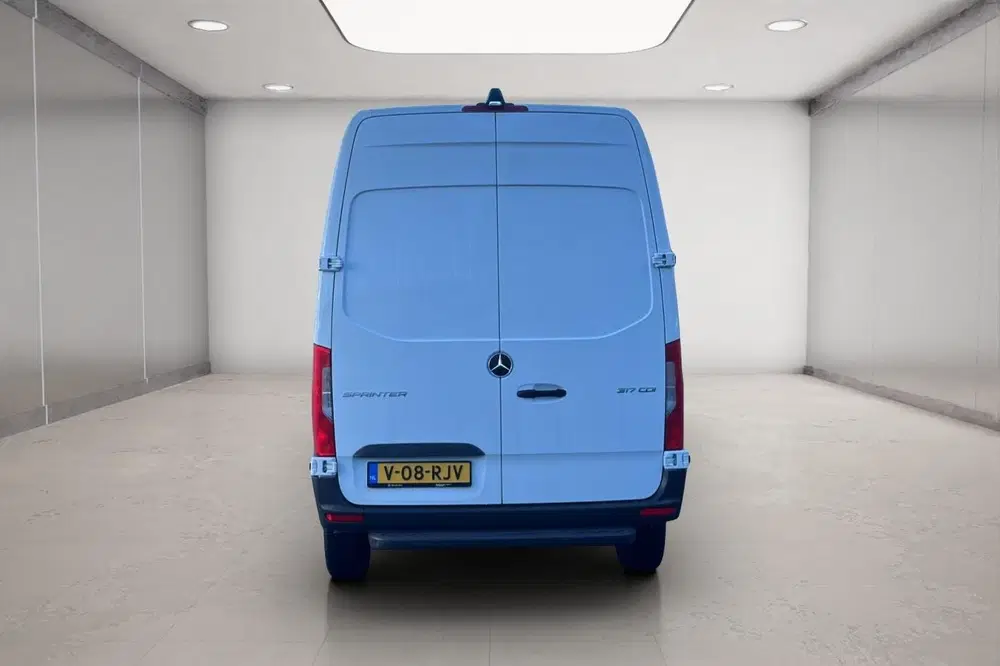 Mercedes-Benz Sprinter 317 L2H2 uit 2024, foto 4