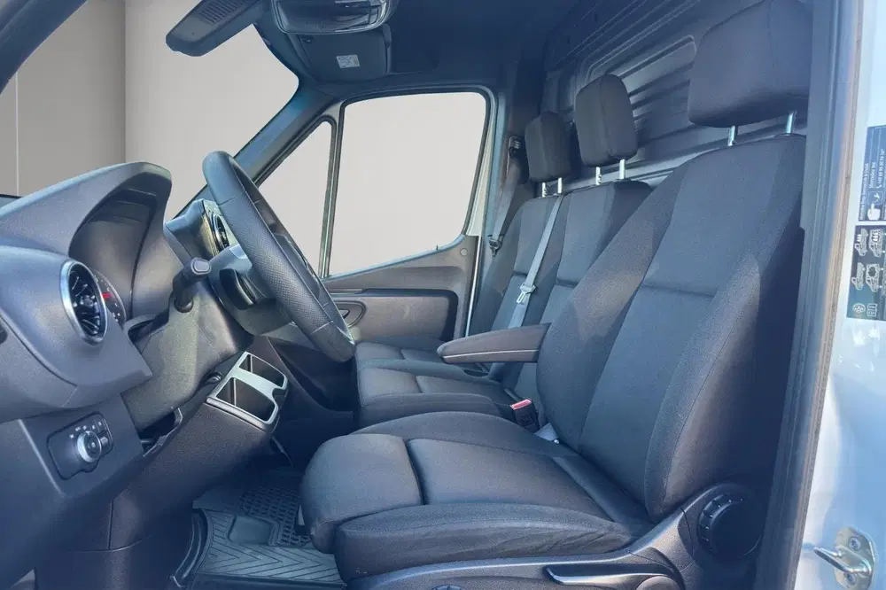 Mercedes-Benz Sprinter 317 L2H2 uit 2024, foto 8
